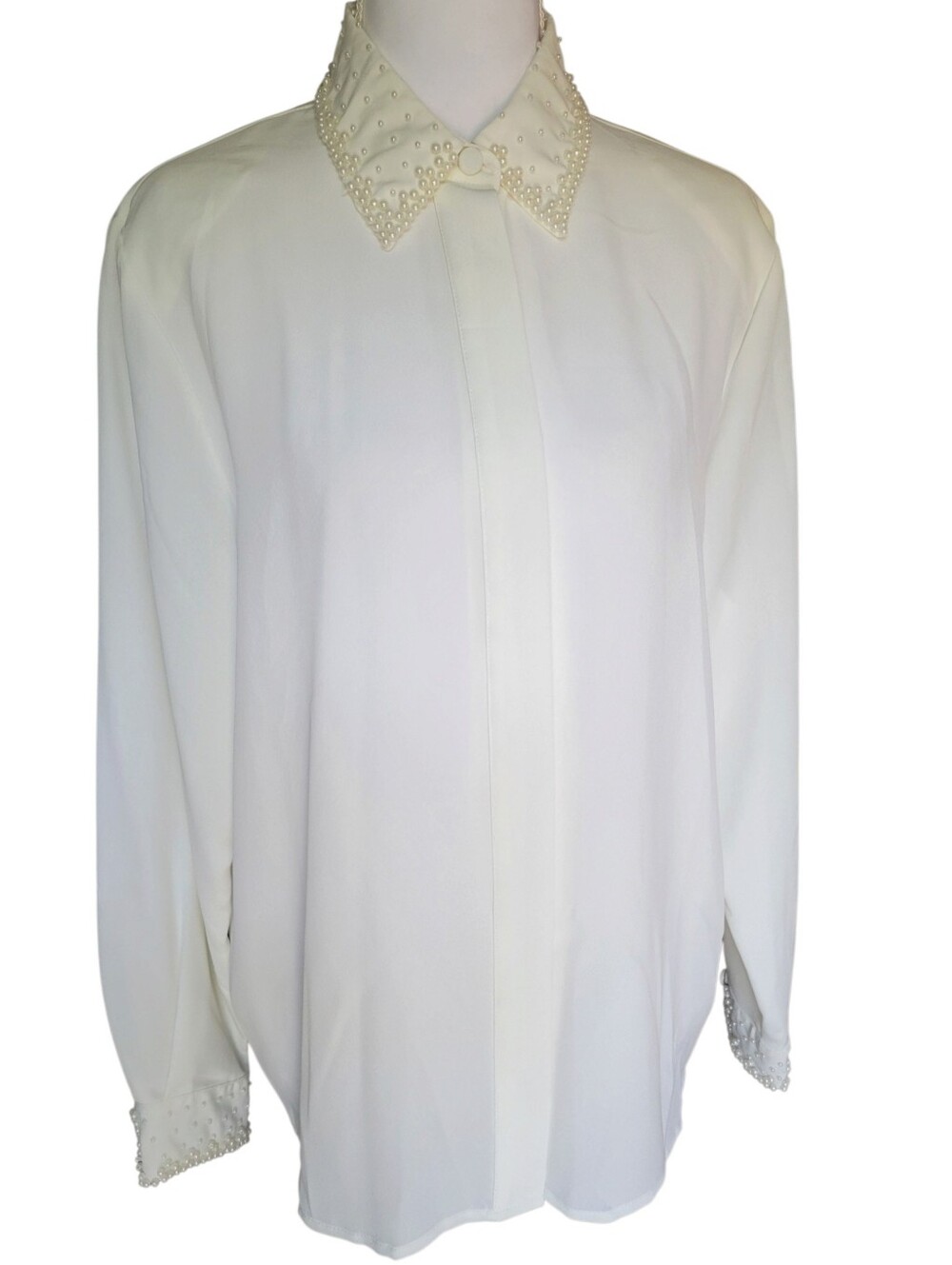 Vintage Alfred Dunner White Pearl Collar Button Up Blouse
